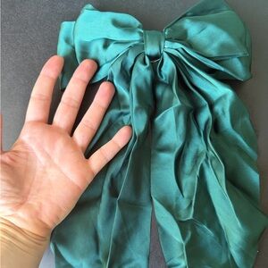 Big size hair bow emerald green, Elegant Green Satin Bow